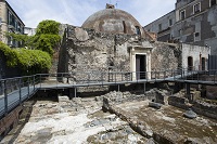 Things to Do in Sicily: Walk Through the Catacombs