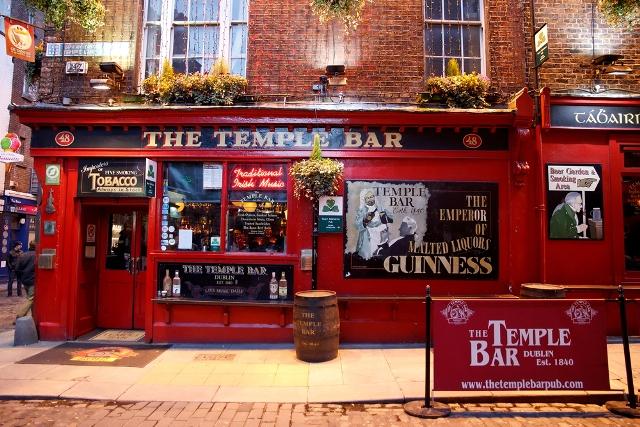 Visit Temple Bar in Dublin