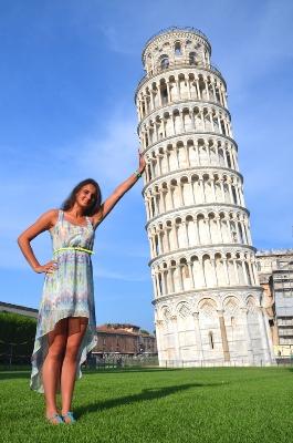 study abroad scholarships; female student in Pisa, Italy