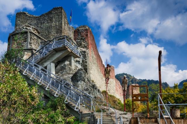Places to Visit in Romania - Poenari Castle