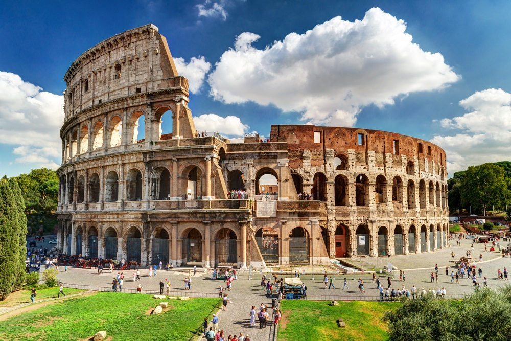 Colosseum-in-Rome,-Italy