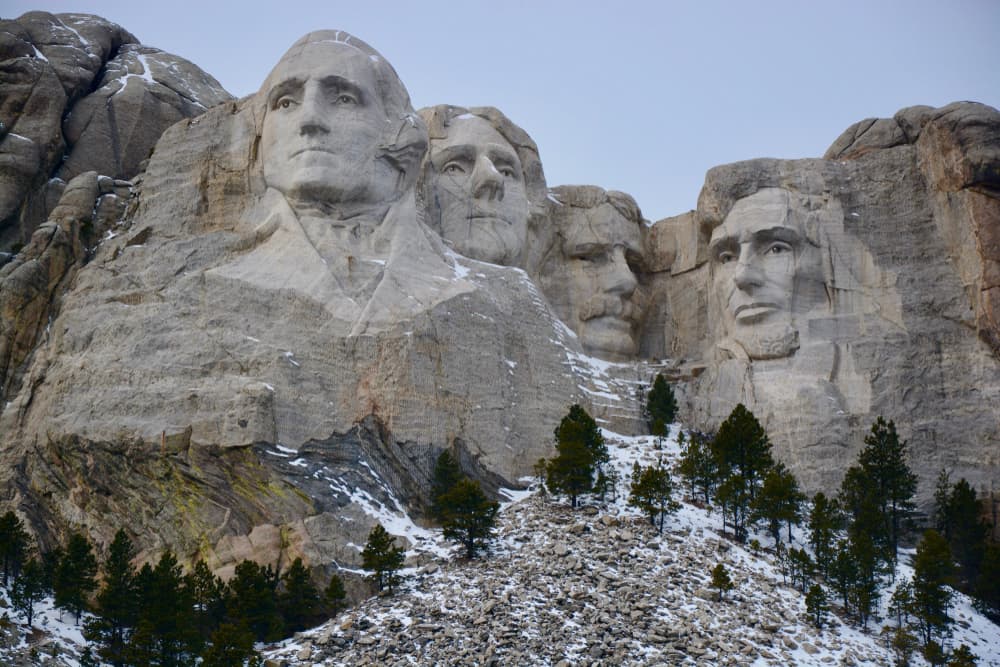 Mt Rushmore Winter