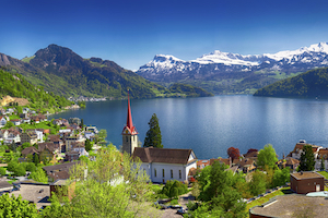 Bern, Lake Lucerne & Lauterbrunnen Valley Trip